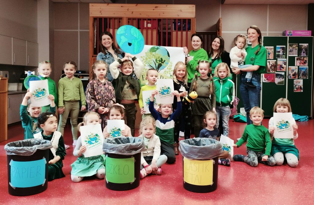 Swięto Ziemi w Oddziałach Dziecięcych