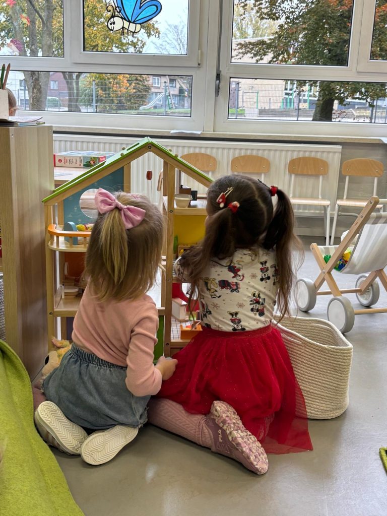 Nowe zabawki i pomoce edukacyjne w Oddziałach Dziecięcych