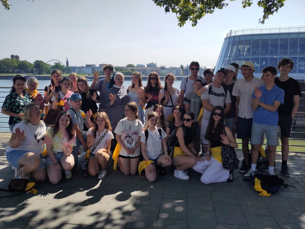 Wycieczka do Kolonii – LO i klasa VIII