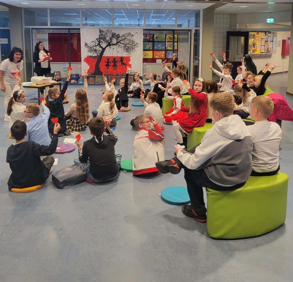 Orzeł czy flaga, czyli patriotyczne zabawy z okazji Święta Niepodległości